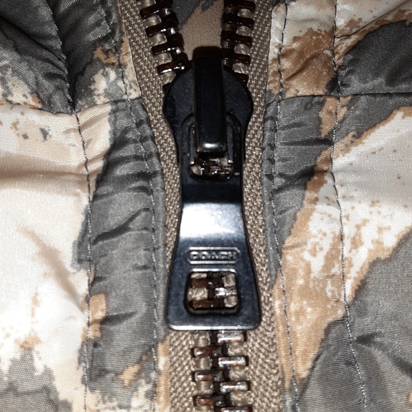 🪶Coach leopard print vest - Picture 8 of 16